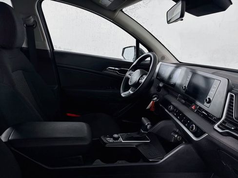 Used 2024 Kia Sportage LX FWD image 37