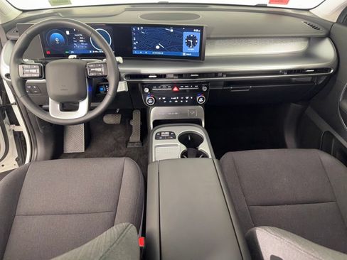 Used 2026 Hyundai Ioniq 9 SE AWD/4WD image 13