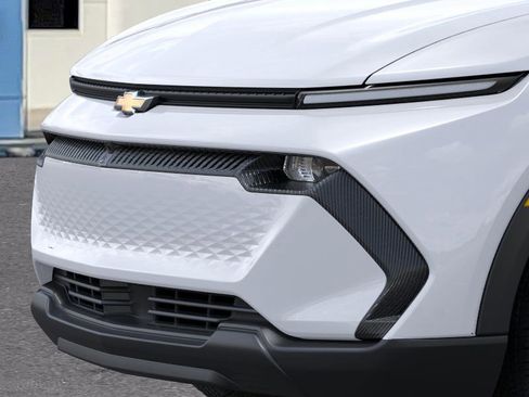 New 2026 Chevrolet Equinox EV LT image 13