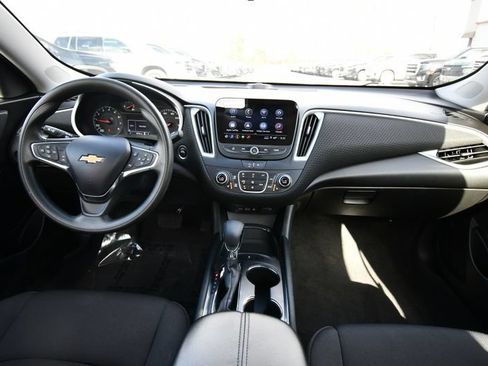Used 2023 Chevrolet Malibu LT FWD image 3