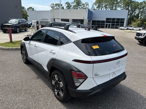 Certified 2024 Hyundai Kona SEL FWD image 7