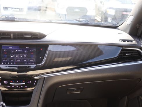 Used 2020 Cadillac XT6 Sport image 26