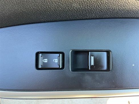 Used 2015 Honda CR-V Touring image 36
