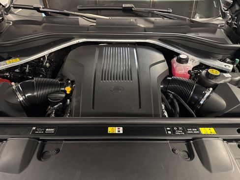 Used 2024 Land Rover Range Rover SE image 28