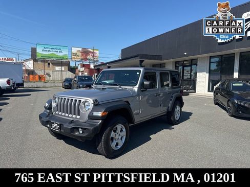 Used 2020 Jeep Wrangler Unlimited Sport S image 3