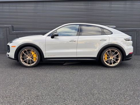 Certified 2023 Porsche Cayenne Turbo GT image 7