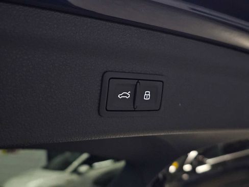 Certified 2025 Audi Q3 2.0T Premium w/ Convenience Package image 17