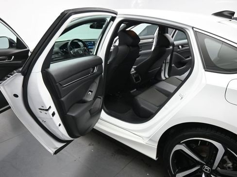Used 2022 Honda Accord Sport image 16