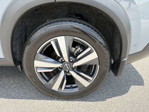 Certified 2023 Nissan Rogue SL w/ SL Premium Package FWD image 22