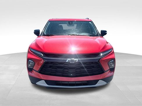 Used 2024 Chevrolet Blazer LT w/ Midnight/Sport Edition FWD image 3