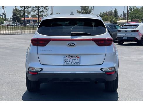 Used 2021 Kia Sportage LX FWD image 4