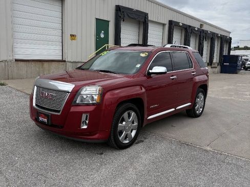 Used 2015 GMC Terrain Denali AWD/4WD image 3