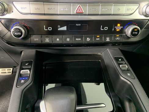 Used 2020 Kia Telluride SX w/ SX Prestige Package image 14