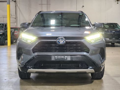 Used 2023 Toyota RAV4 SE AWD/4WD image 2
