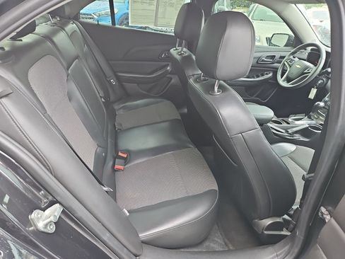 Used 2015 Chevrolet Malibu LT FWD image 13