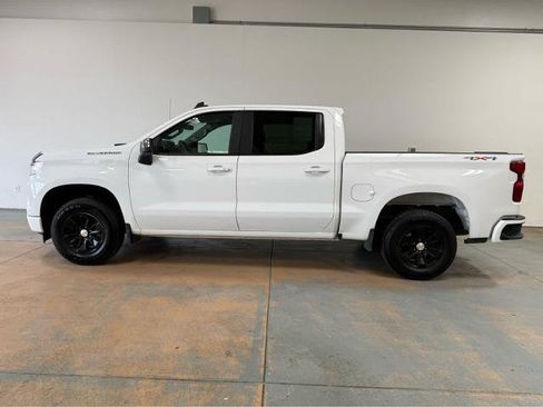 Used 2025 Chevrolet Silverado 1500 LT AWD/4WD image 2