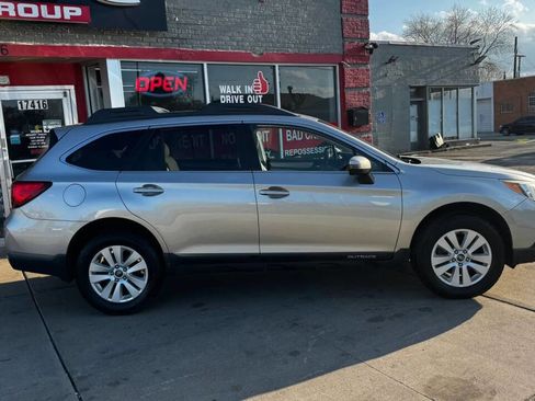 Used 2015 Subaru Outback 2.5i Premium image 4