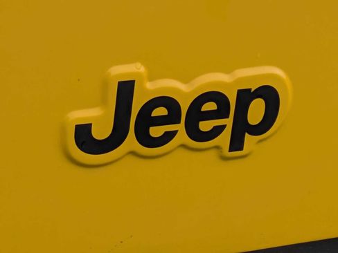 Used 2002 Jeep Wrangler SE image 11