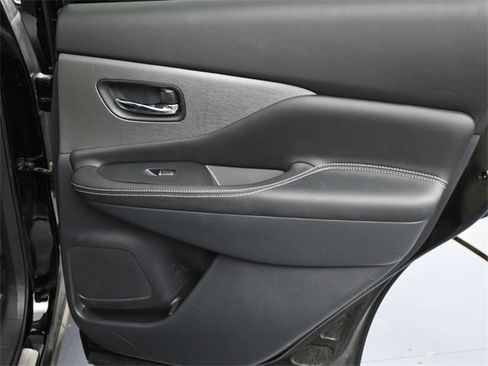 Used 2024 Nissan Murano SL image 30