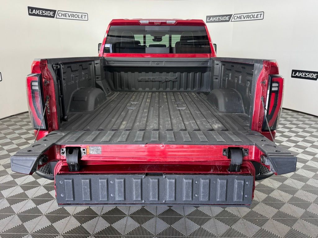 Used 2024 GMC Sierra 2500 AT4X AWD/4WD image 13