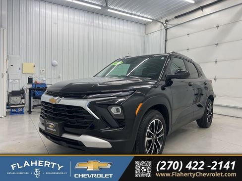 Used 2025 Chevrolet TrailBlazer LT image 6