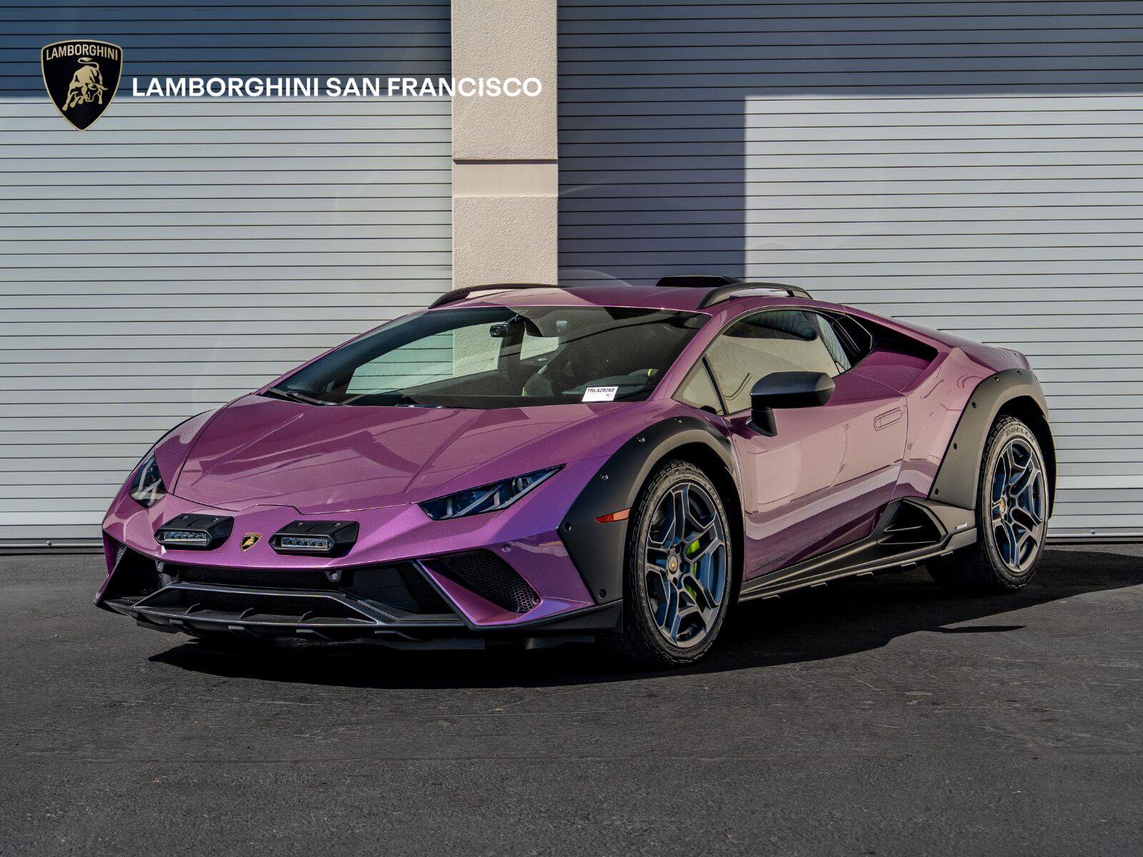 Used 2024 Lamborghini Huracan Sterrato AWD/4WD image 3