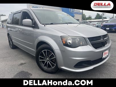 Used 2017 Dodge Grand Caravan SE