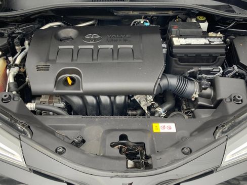 Used 2018 Toyota C-HR XLE image 22