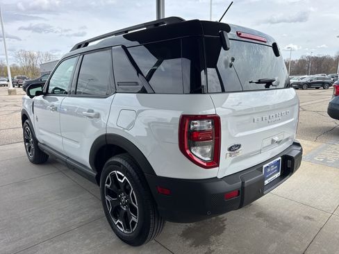 Certified 2025 Ford Bronco Sport Outer Banks w/ Outer Banks Tech Package+ image 5