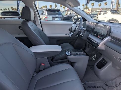 Certified 2026 Hyundai Ioniq 5 SEL RWD image 31