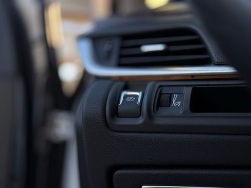 Used 2018 Cadillac XTS Luxury image 22