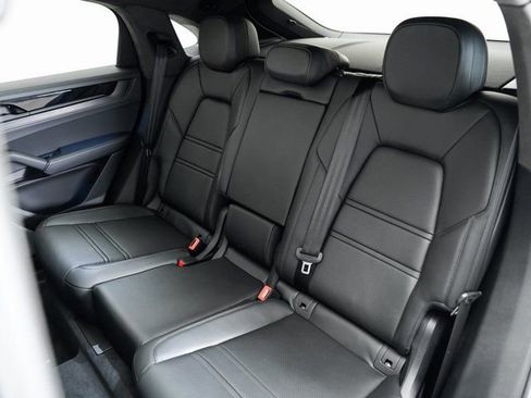 New 2025 Porsche Cayenne GTS image 25