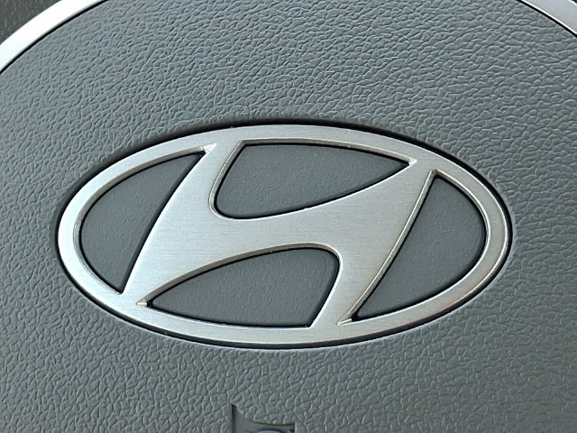 Certified 2026 Hyundai Elantra Sport FWD image 30