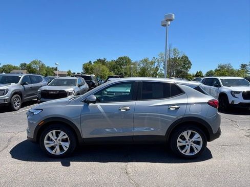 Certified 2024 Buick Encore GX Preferred w/ Comfort Package AWD/4WD image 9