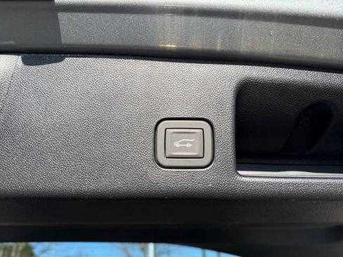 New 2026 Chevrolet Equinox EV RS image 34