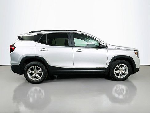 Used 2022 GMC Terrain SLE w/ Driver Convenience Package image 8
