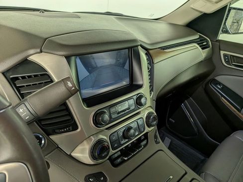 Used 2020 GMC Yukon Denali w/ Denali Premium Package image 26