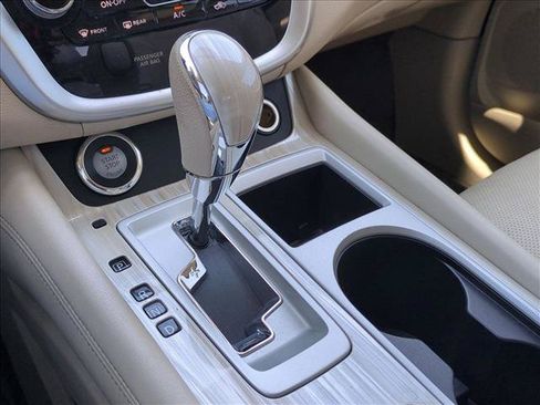 Used 2018 Nissan Murano SL w/ Cargo Package FWD image 12