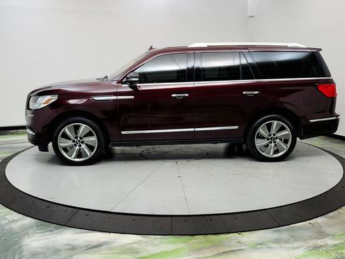 Used 2018 Lincoln Navigator Reserve w/ Technology Package AWD/4WD image 8