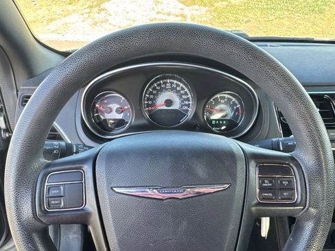 Used 2013 Chrysler 200 LX image 11