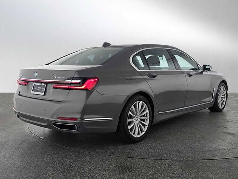 Used 2020 BMW 745e xDrive AWD/4WD image 3