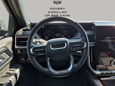 Used 2025 GMC Yukon XL Denali image 28