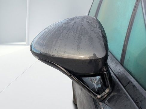 Used 2018 Porsche Panamera 4 image 10