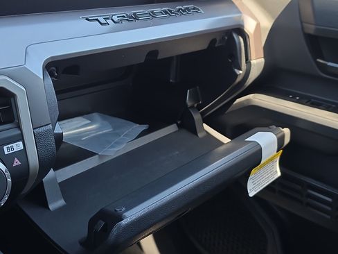 New 2026 Toyota Tacoma SR5 AWD/4WD image 28