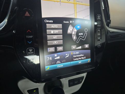 Used 2019 Toyota Prius Prime Premium image 26