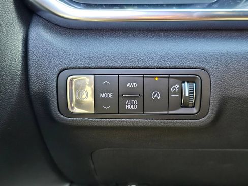 New 2026 GMC Terrain Elevation w/ Elevation Premium Package AWD/4WD image 18