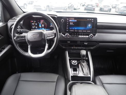 Used 2025 Chevrolet Colorado Trail Boss image 13