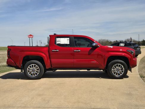 New 2026 Toyota Tacoma Limited AWD/4WD image 7