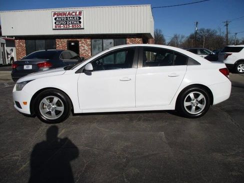 Used 2014 Chevrolet Cruze LT image 10