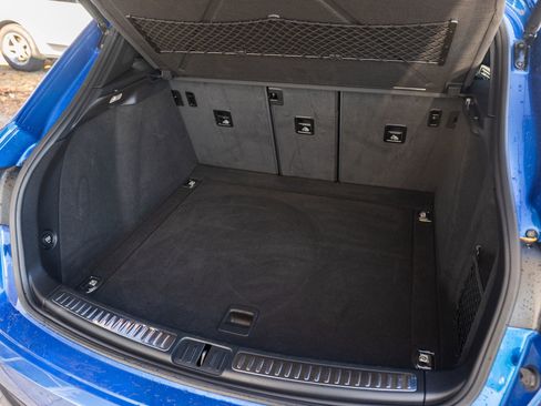 Used 2020 Porsche Macan image 39